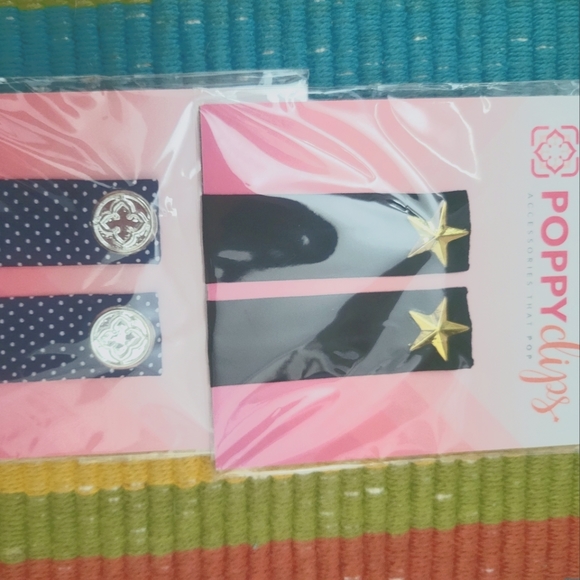 PoppyClips 2 sets - Picture 1 of 2